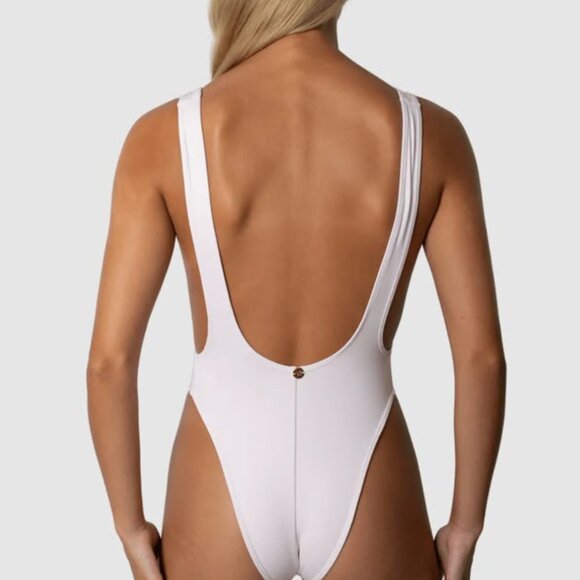 White one piece swimsuit (Brazilian style) - Picture 2 of 7